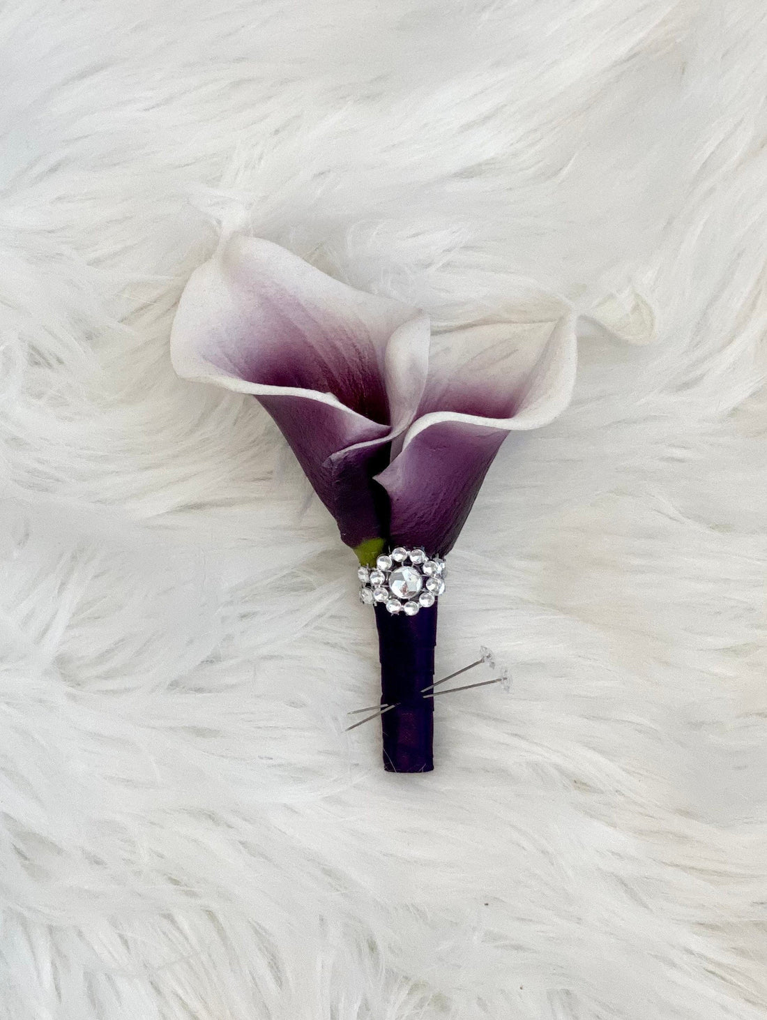 Purple Calla Lily Boutonniere, Real Touch Calla Lily Boutonniere, Plum Calla Lily Boutonniere, Grooms Boutonniere, Plum Boutonnière, Silver