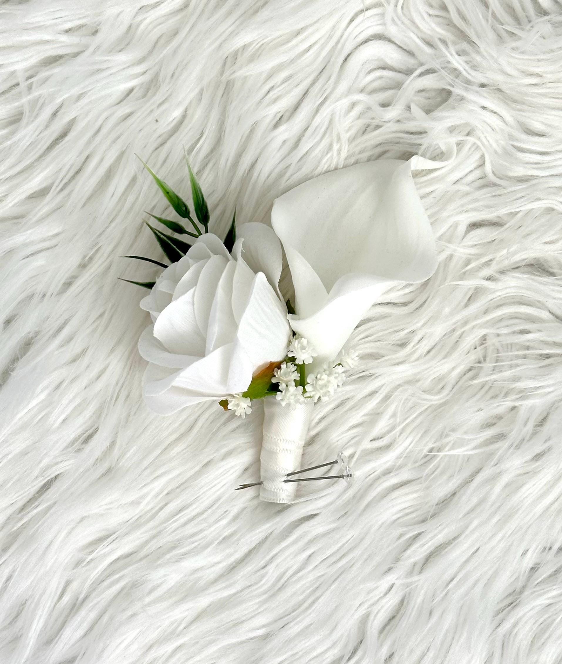 Ivory Rose and Lily Boutonniere, Ivory Rose Boutonniere, Calla Lily Boutonniere, Grooms Boutonniere, Groomsman Boutonnière, White Bout